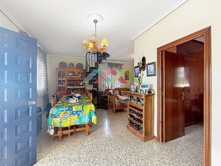 Image No.8-4 Bed Villa for sale