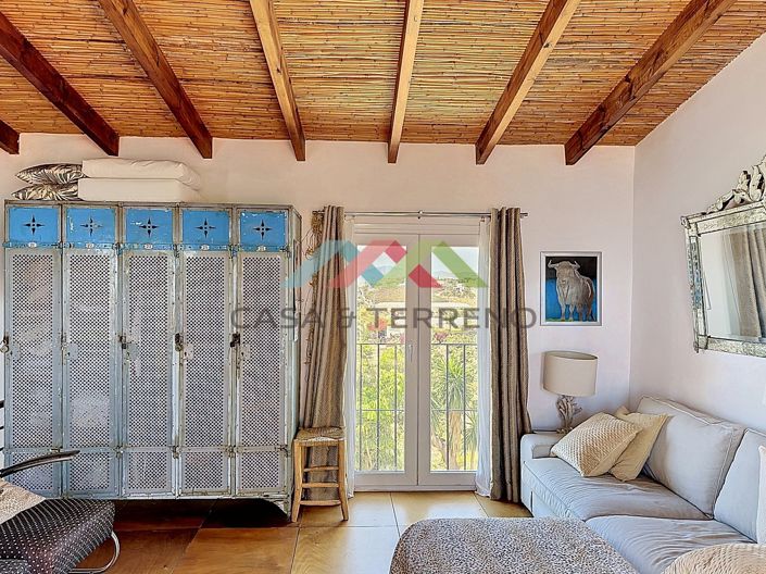 Image No.23-2 Bed Villa for sale
