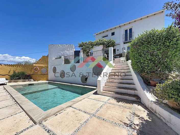 Image No.4-2 Bed Villa for sale