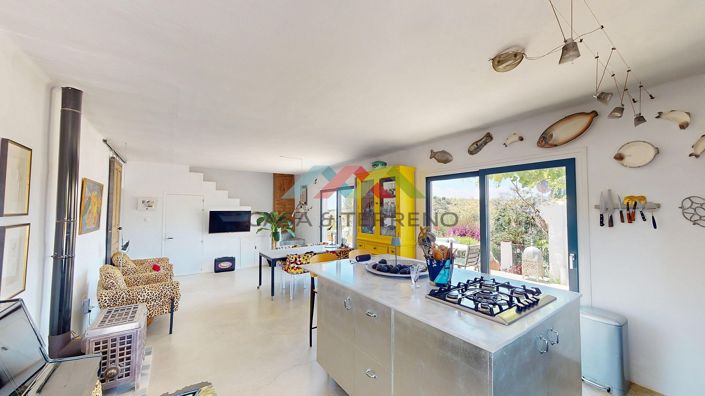 Image No.9-2 Bed Villa for sale