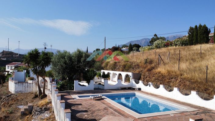 Image No.3-Villa de 3 chambres à vendre à Malaga