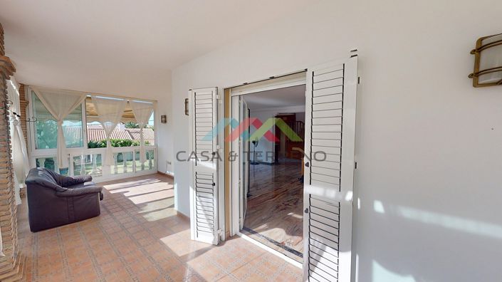 Image No.14-5 Bed Villa for sale