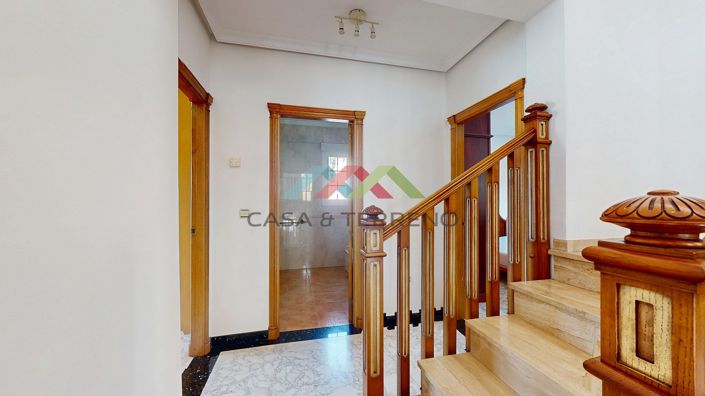 Image No.18-5 Bed Villa for sale