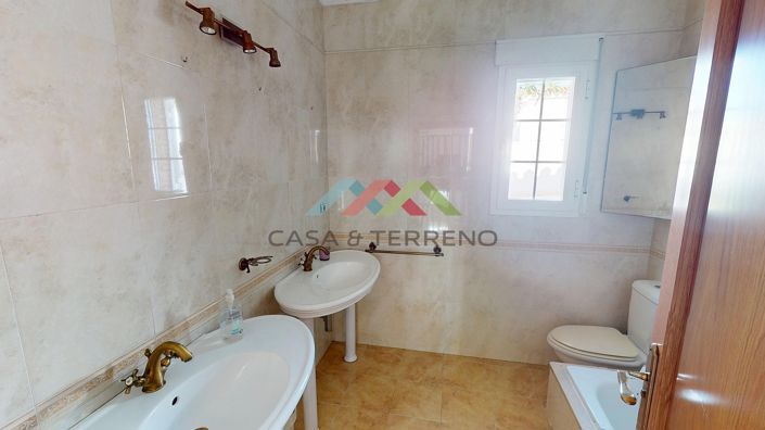 Image No.19-5 Bed Villa for sale