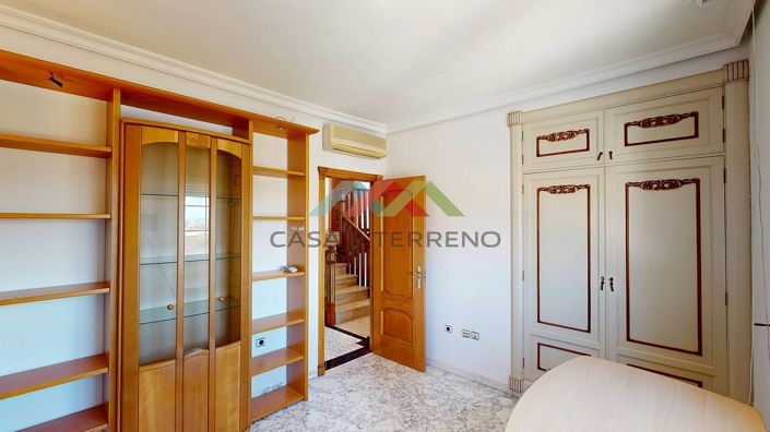 Image No.23-5 Bed Villa for sale