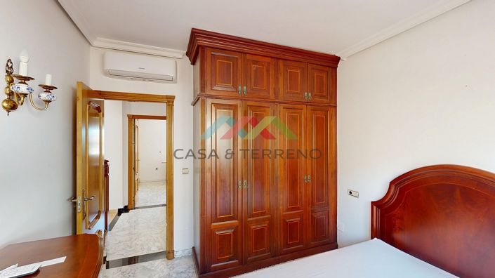 Image No.25-5 Bed Villa for sale