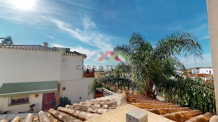 Image No.36-5 Bed Villa for sale
