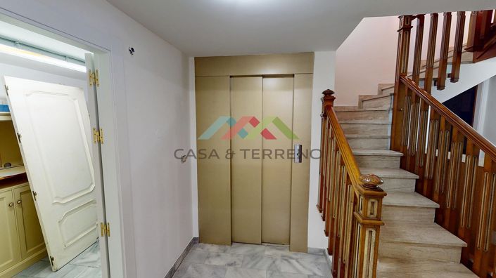 Image No.44-5 Bed Villa for sale