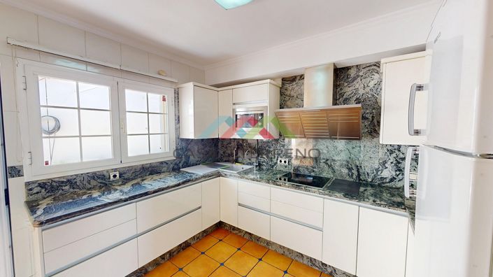 Image No.6-5 Bed Villa for sale