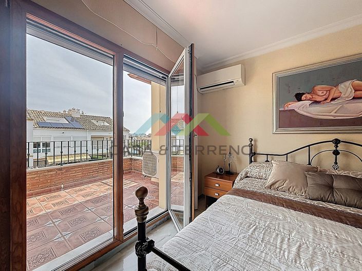 Image No.19-4 Bed Villa for sale