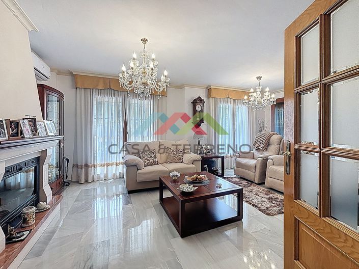 Image No.4-4 Bed Villa for sale