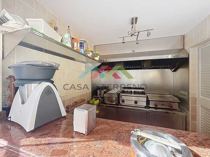 Image No.48-4 Bed Villa for sale