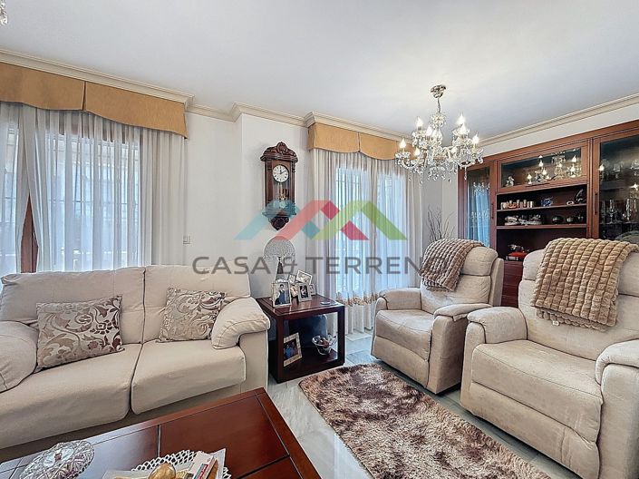 Image No.5-4 Bed Villa for sale