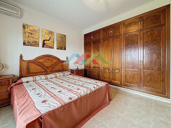 Image No.20-3 Bed Villa for sale