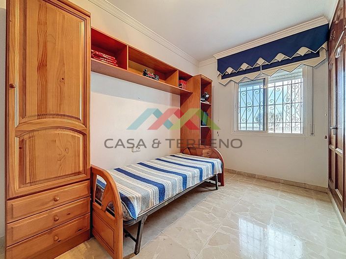Image No.24-3 Bed Villa for sale