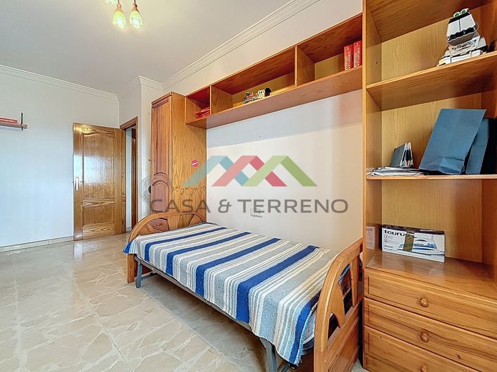 Image No.27-3 Bed Villa for sale