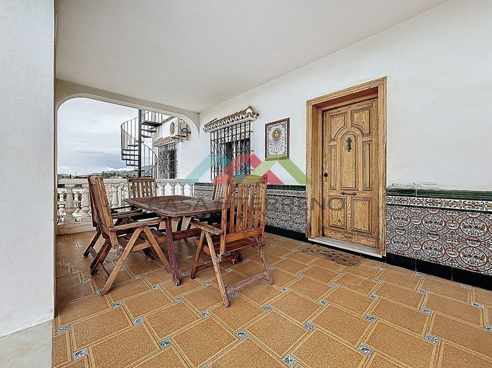 Image No.3-3 Bed Villa for sale