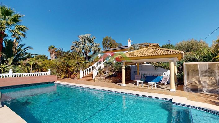 Image No.2-4 Bed Villa for sale