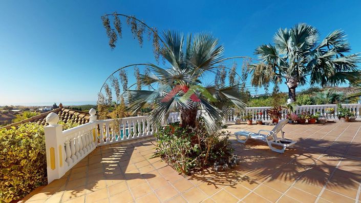 Image No.37-4 Bed Villa for sale