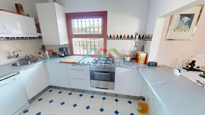 Image No.10-4 Bed Villa for sale