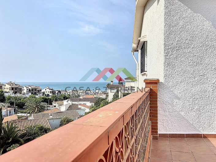 Image No.12-5 Bed Villa for sale