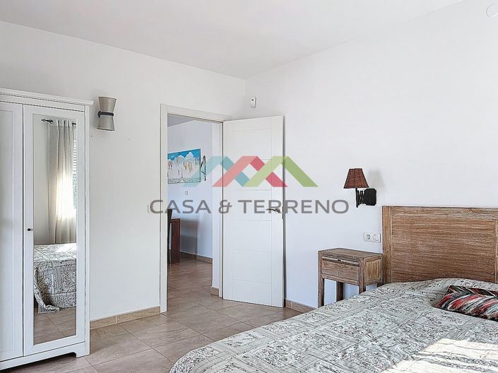 Image No.13-5 Bed Villa for sale