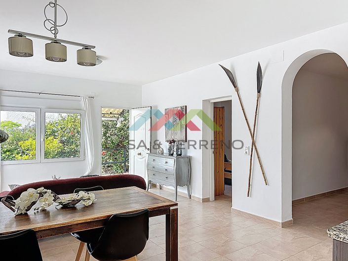 Image No.44-5 Bed Villa for sale