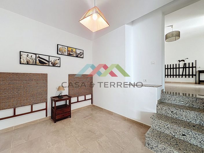 Image No.45-5 Bed Villa for sale