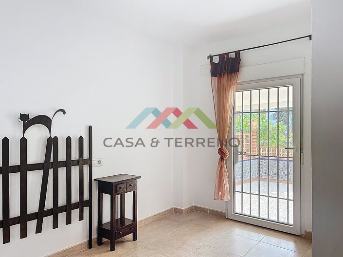 Image No.49-5 Bed Villa for sale