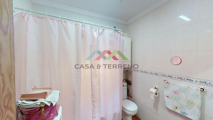 Image No.26-3 Bed Villa for sale