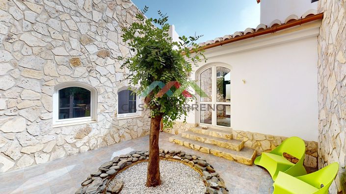 Image No.23-4 Bed Villa for sale