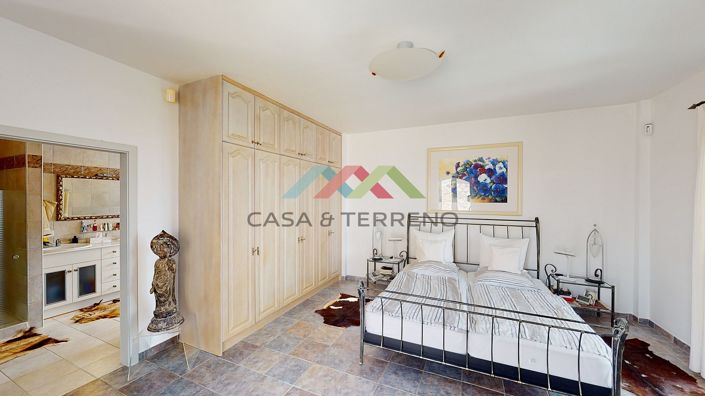 Image No.27-4 Bed Villa for sale