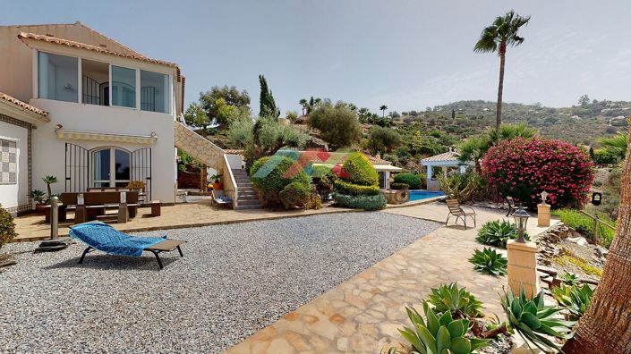 Image No.4-4 Bed Villa for sale