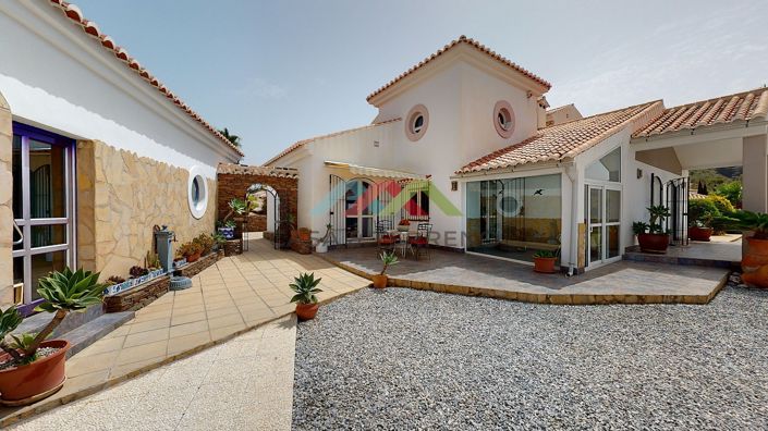 Image No.37-4 Bed Villa for sale