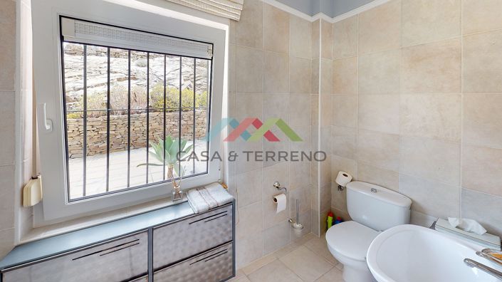 Image No.9-4 Bed Villa for sale