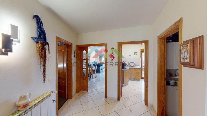 Image No.15-7 Bed Villa for sale