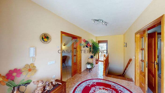Image No.7-7 Bed Villa for sale
