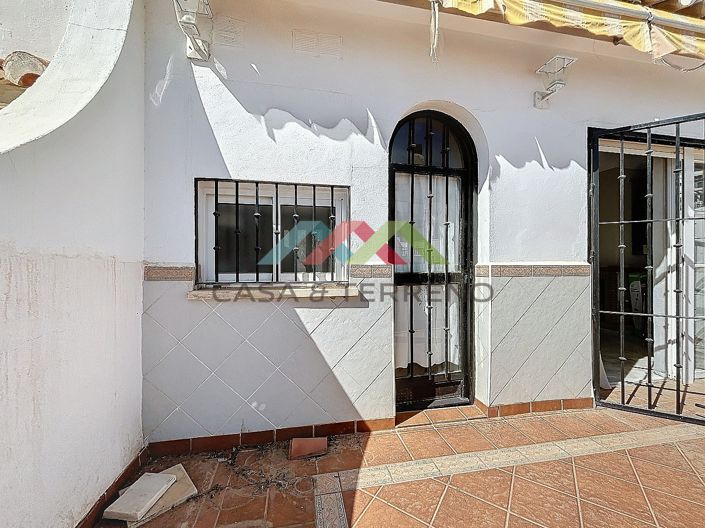 Image No.10-3 Bed Villa for sale