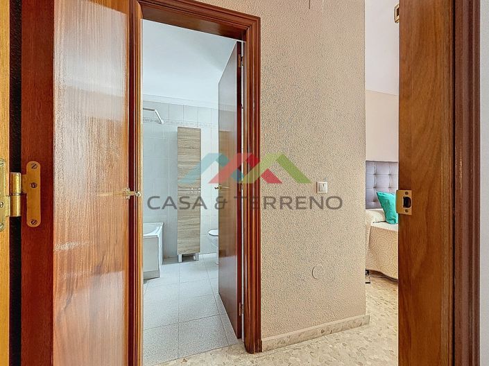 Image No.22-3 Bed Villa for sale