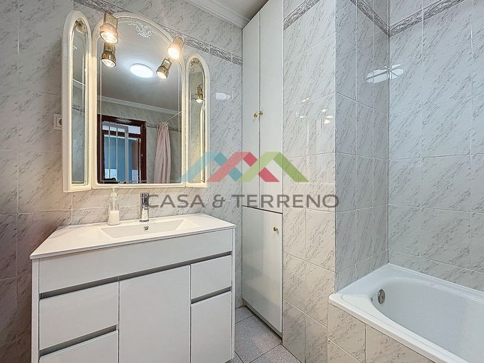 Image No.30-3 Bed Villa for sale