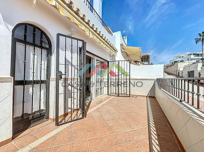 Image No.9-3 Bed Villa for sale