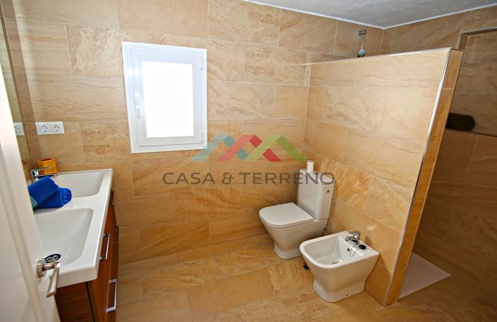 Image No.18-3 Bed Villa for sale