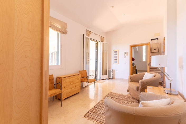 Image No.4-4 Bed Villa for sale