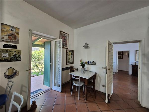 Image No.12-3 Bed Villa / Detached for sale