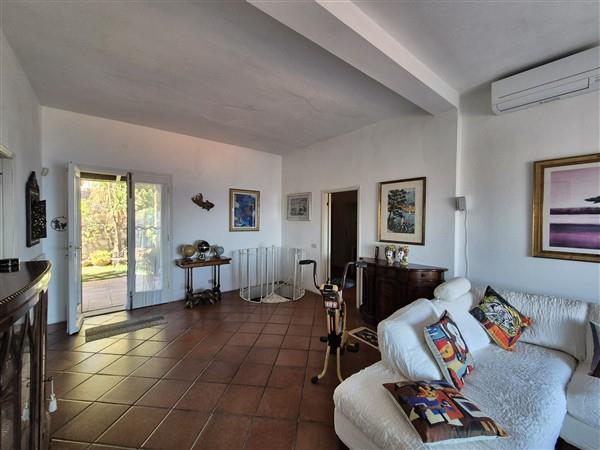 Image No.13-3 Bed Villa / Detached for sale