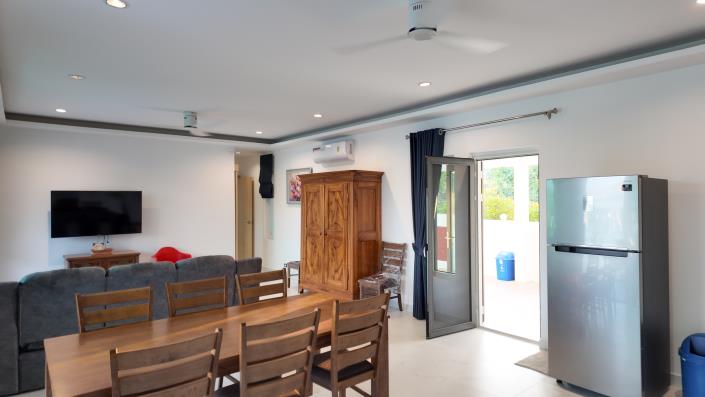 Image No.10-2 Bed Villa for sale