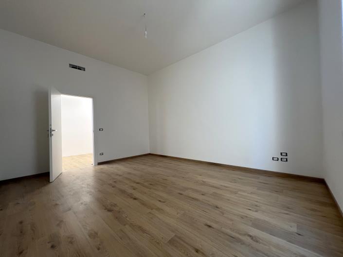 Image No.14-Appartement de 4 chambres à vendre