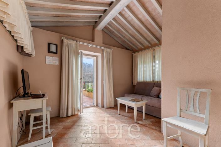 Image No.25-16 Bed Hotel for sale