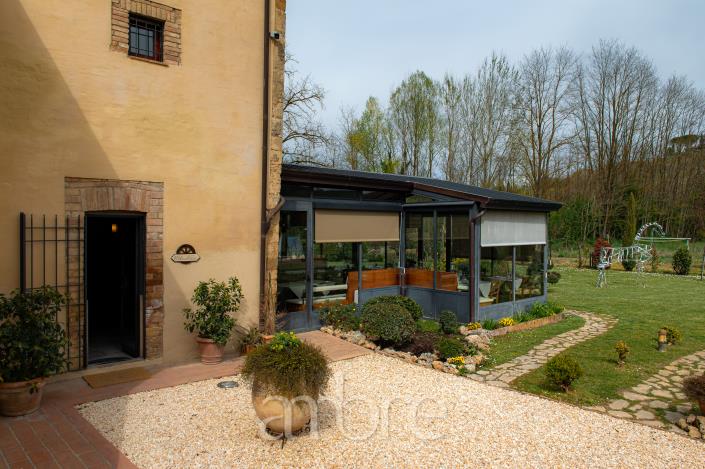 Image No.28-16 Bed Hotel for sale