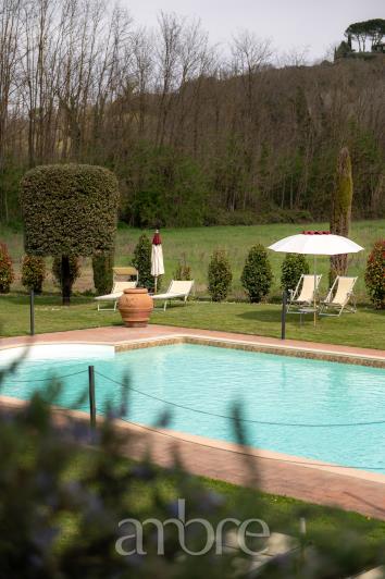 Image No.33-16 Bed Hotel for sale